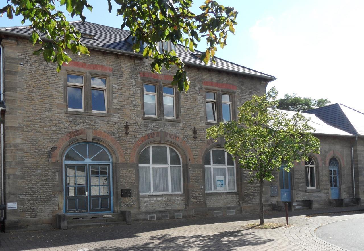 Im Bahnhof - Gaestezimmer - Weikersheim Exterior foto